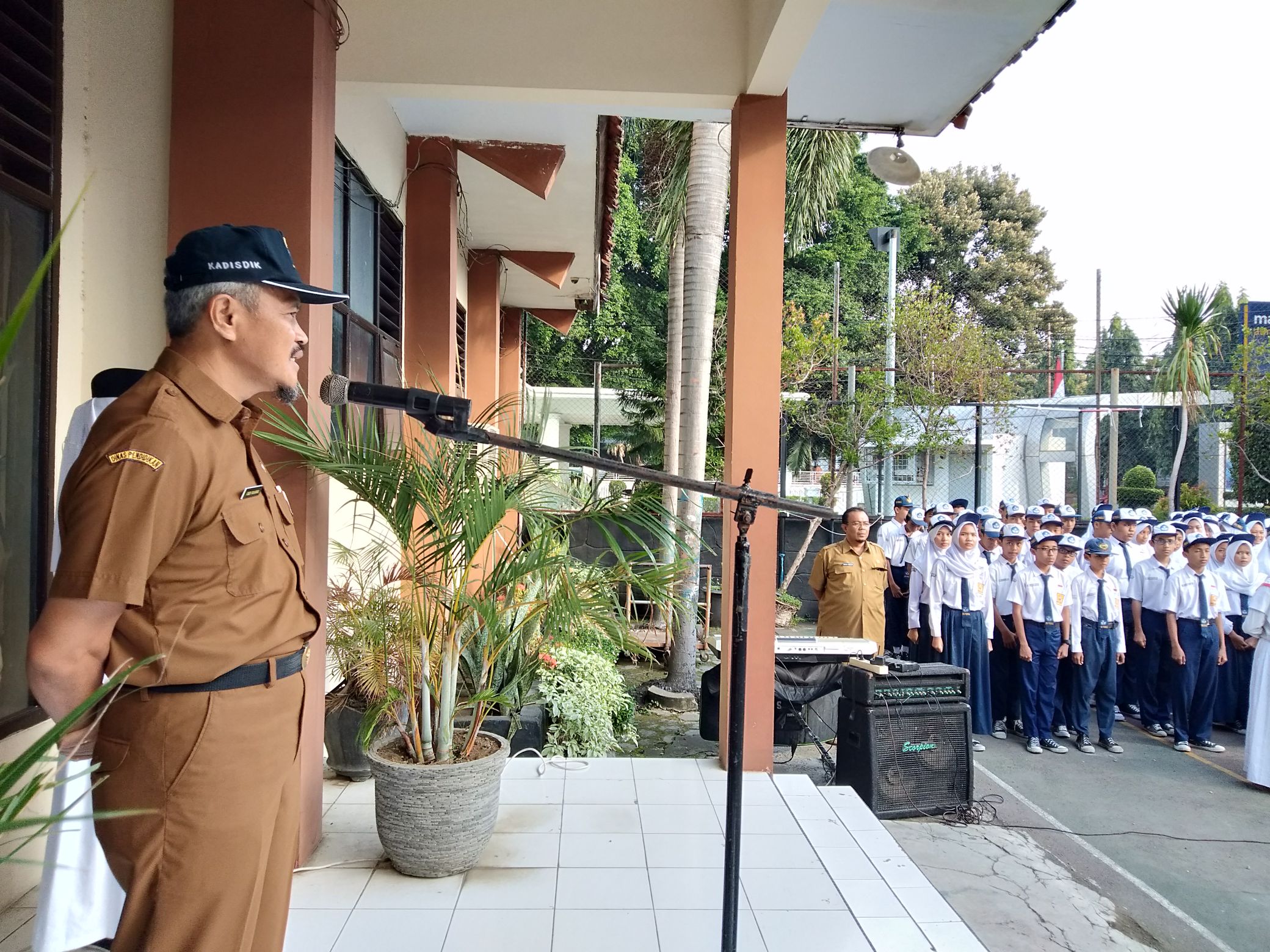 DIKATAKAN SEKOLAH MUNGIL SMPN 2 UNGGUL DALAM MUTU TERUJI DALAM PRESTASI – Dinas Pendidikan Kota Cirebon